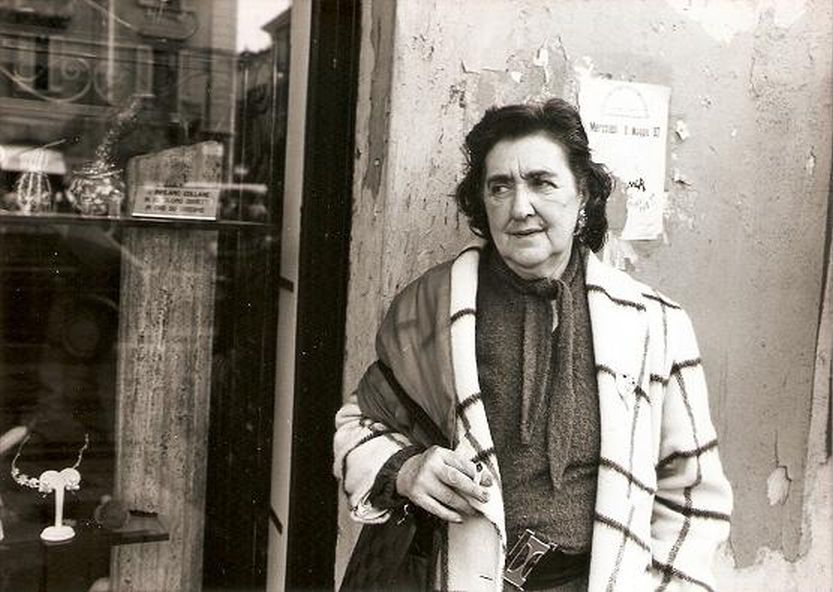 Nasceva oggi, 21 marzo, Alda Merini: la poetessa che visse a Taranto - Se  Dico Taranto